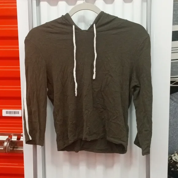 Heart & hips Cropped hoodie size medium - Picture 1 of 2